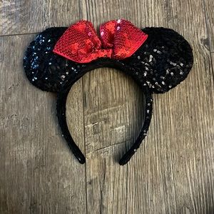 Sparkly Minnie Mouse Ears